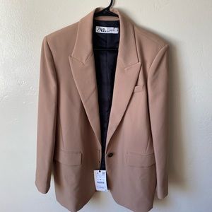 Never worn: Zara tan blazer